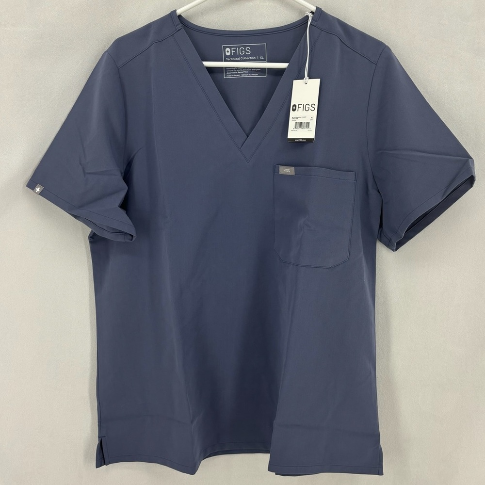 NWT Figs Women’s XL Space Navy Blue V-Neck One Pocket Scrub Shirt